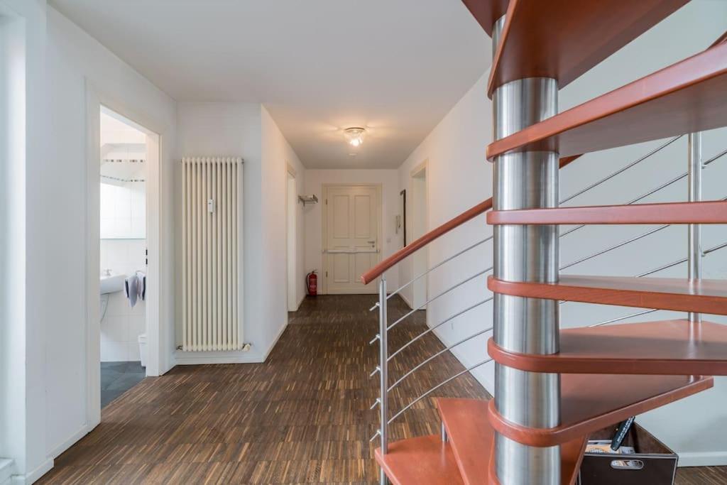 Ruhige Dachwohnung Mit Terrasse Berlin Mitte - Spacious Modern Rooftop Loft In Berlin Mitte מראה חיצוני תמונה