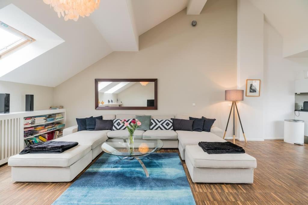 Ruhige Dachwohnung Mit Terrasse Berlin Mitte - Spacious Modern Rooftop Loft In Berlin Mitte מראה חיצוני תמונה
