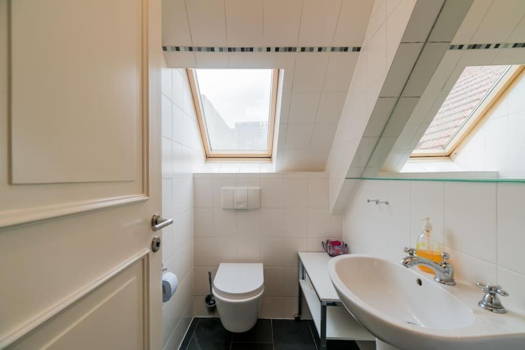 Ruhige Dachwohnung Mit Terrasse Berlin Mitte - Spacious Modern Rooftop Loft In Berlin Mitte מראה חיצוני תמונה